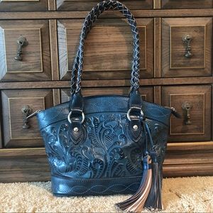 PATRICIA NASH w/TASSELS